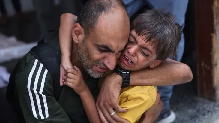 ގާޒާގެ އެތައް މިތަނުން ގެދޮރު ގެއްލޭ މީހުންނާއި، ގެދޮރު ދޫކުރަން މަޖުބޫރުވާ މީހުންގެ އަދަދު ދަނީ އިތުރުވަމުން