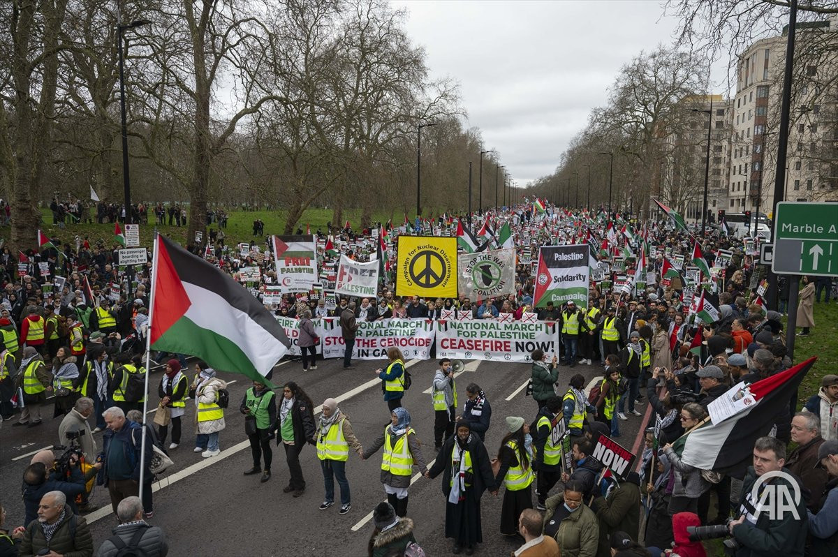 ޣައްޒާ ހަނގުރާމަ ހުއްޓާލުމަށް ގޮވާލާ ޔޫރަޕްގައި ކުރިއަށްދިޔަ ހިނގާލުންތަކުގެ ތެރެއިން