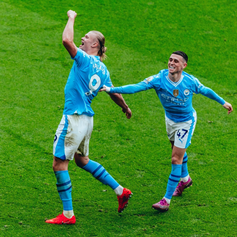 މެޗުގައި ލަނޑު ޖެހުމަށްފަހު ހާލަންޑު އުފާ ފާޅު ކުރަނީ