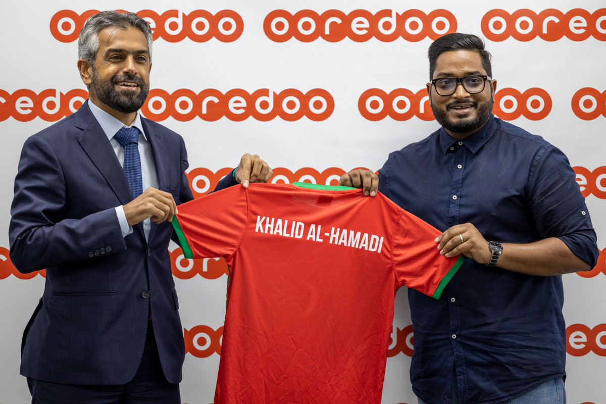 އެއްބަސްވުމުގައި ސޮއިކުރެއްވީ އުރީދޫ މޯލްޑިވްސްގެ މެނޭޖިންގ ޑިރެކްޓަރު އަދި ސީއީއޯ، ޙާލިދް އަަލް-ހަމާދީ އަދި އެފްއޭއެމްގެ ރައީސް ބައްސާމް އަދީލް ޖަލީލު