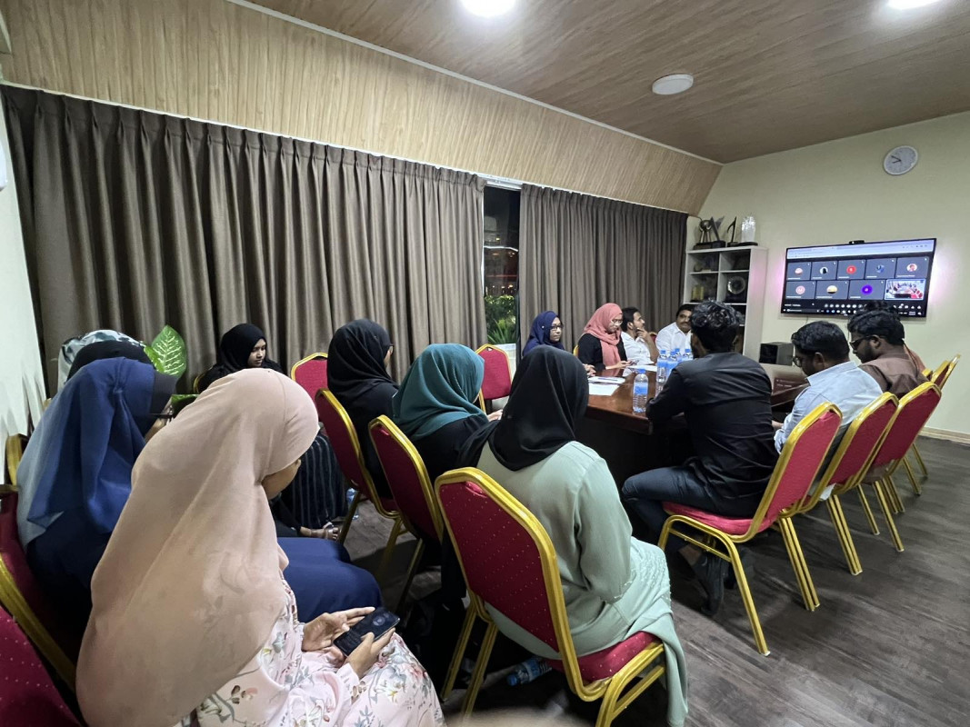 ރަންތާޖު ޤުރުއާން މުބާރާތުގެ ބައިވެރިންނާ އެކު ބޭއްވި ބައްދަލުވުން