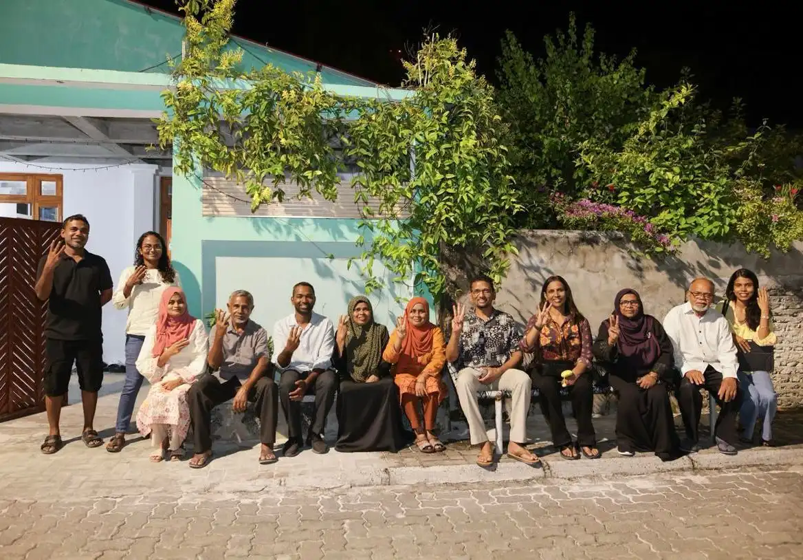ހުޅުދޫގައި ކުރިއަށް ދިޔަ އެމްޑީޕީގެ ދޮރުން ދޮރަށް ހަރަކާތުގެ ތެރެއިން