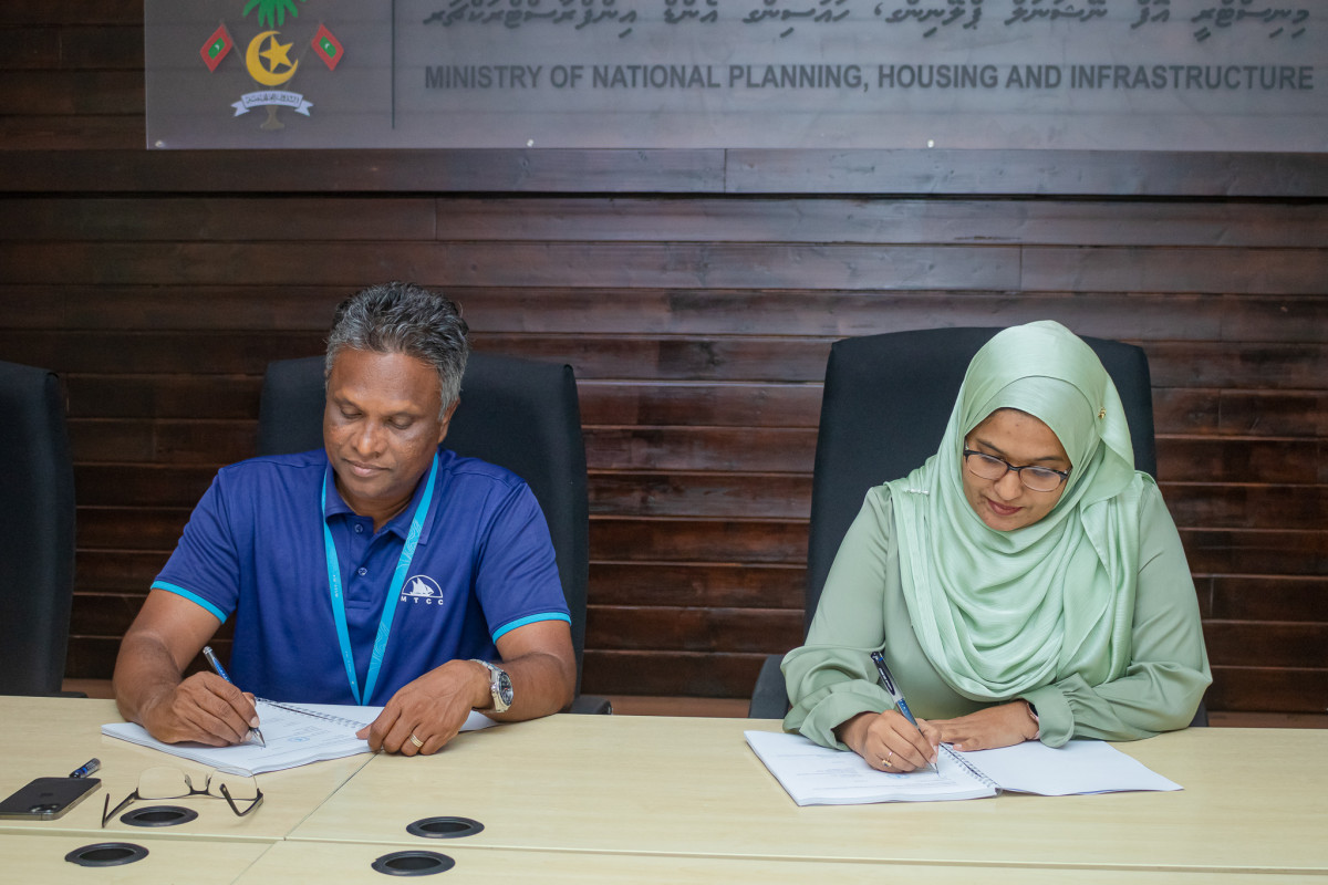 ބުރުނީ ބަނދަރު އަޕްގްރޭޑްކުރުމުގެ މަސައްކަތް ހަވާލުކޮށްފައިވަނީ އެމްޓީސީސީއާ