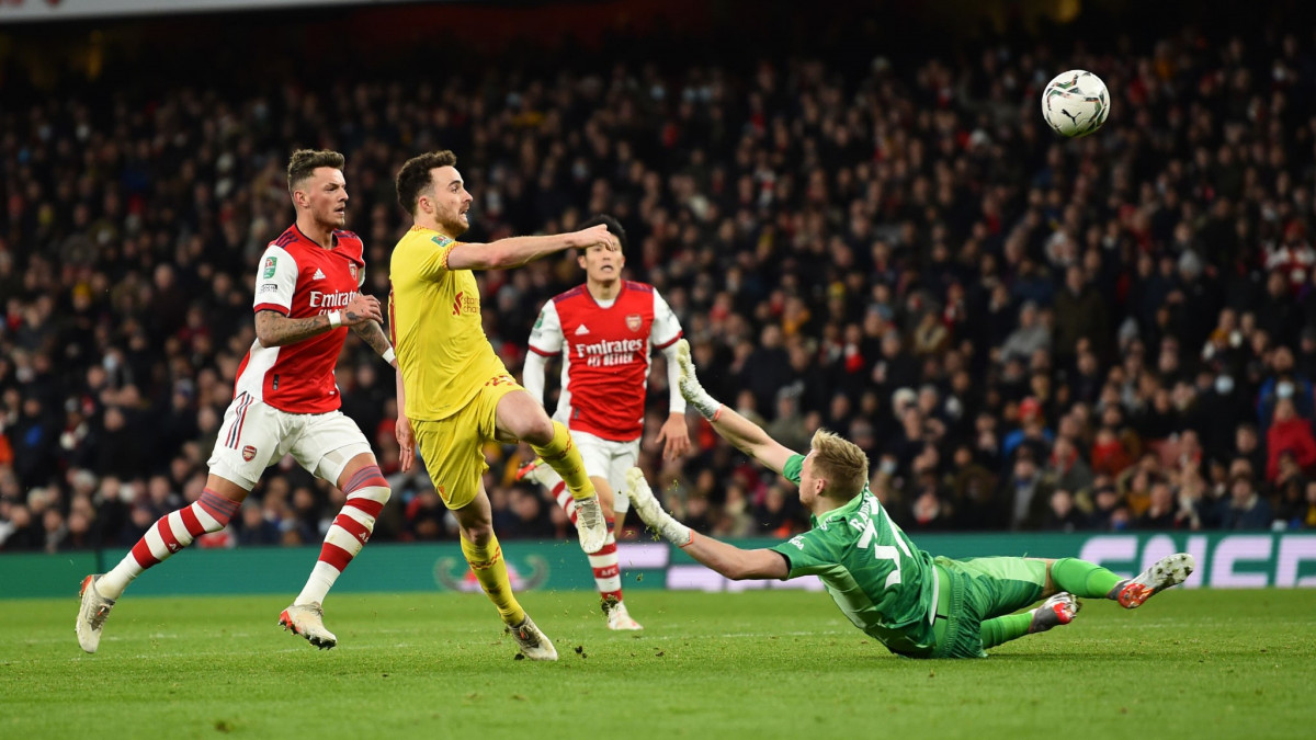 އާސެނަލާއި ލިވަޕޫލް ބައްދަލުކުރި މެޗުގެ ތެރެއިން