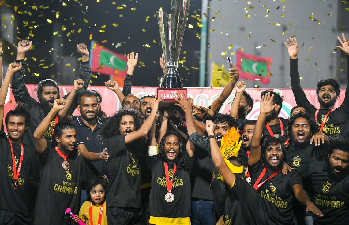 ކުލަބު މޯލްޑިވްސް ކަޕުގެ ތައްޓާއެކު އާރްއާރްސީގެ ކުޅުންތެރިން އުފާފާޅުކުރަނީ