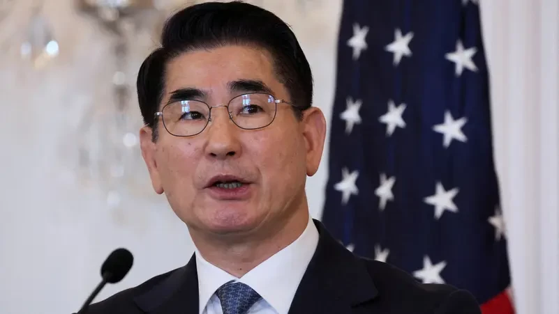 ދެކުނު ކޮރެއާގެ ކުރީގެ ދިފާއީ ވަޒީރު ކިމް ޔޮންގ-ހިޔުން