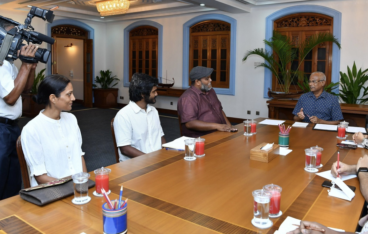 ރައީސުލްޖުމްހޫރިއްޔާ މިއުޒީޝަންސް ޔޫނިއަން އޮފް މޯލްޑިވްސްގެ މެންބަރުންނާއި ބައްދަލުކުރައްވަނީ