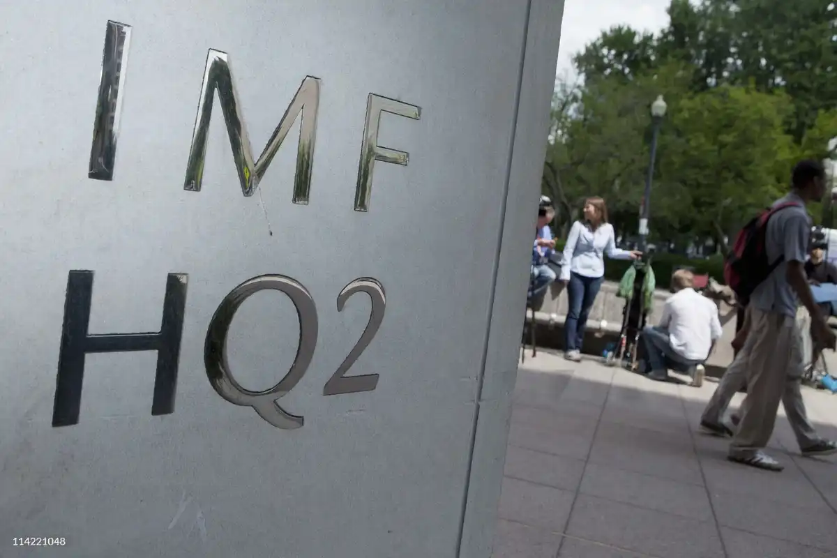 The International Monetary Fund (IMF) is headquartered in Washington, D.C., United States.