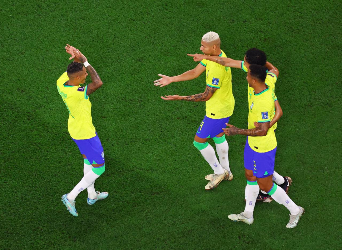 ބްރެޒިލް އަދި ކޮރެއާ ކުޅުނު މެޗުގެ ތެރެއިން - ފޮޓޯ: ރޮއިޓާސް