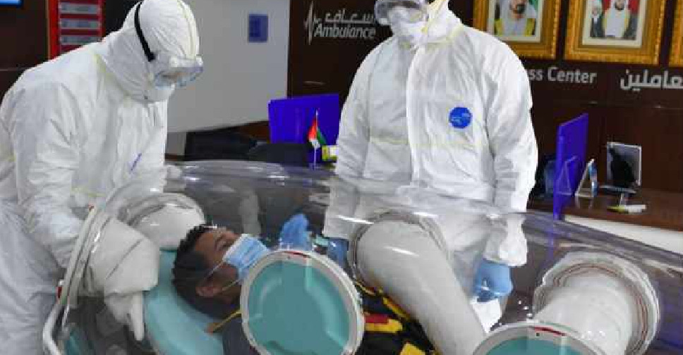 ޤަތަރުގައި ކޮވިޑް-19ގެ ޙާލު ބޮޑު ބަލި މީހަކު އެޕި-ޝަޓްލްއެއްގަ އުފުލަނީ