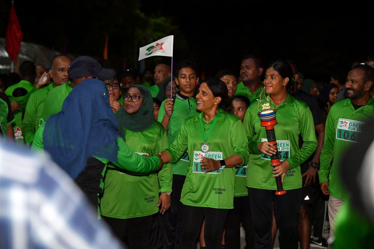 6 ޖުލައި 2019 --ކަލާފާން ސްކޫލްގެ ގްރީން ރަންގައި ރައީސުލްޖުމްހޫރިއްޔާގެ އަނބިކަނބަލުން ފަޒްނާ އަހްމަދު -- ރައީސް އޮފީސް