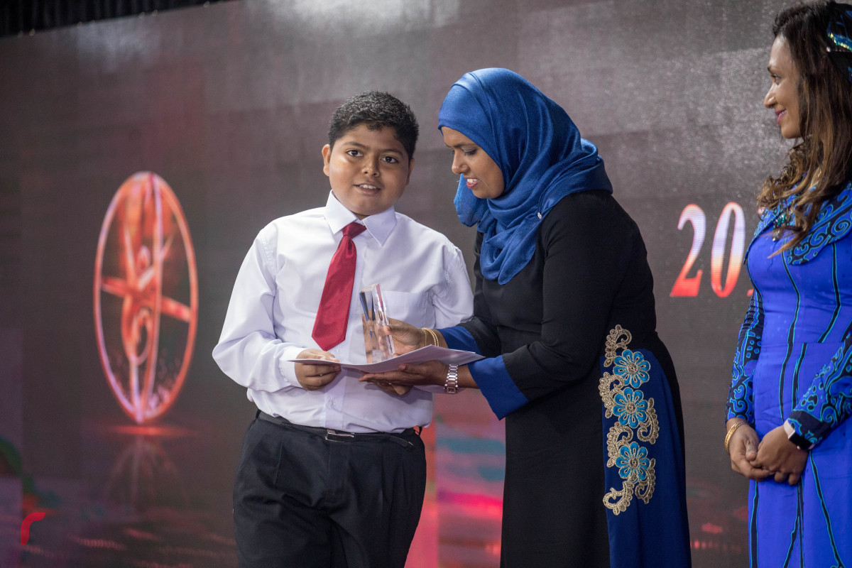 8 ޖުލައި 2019 --ރިވެލި އެވޯޑު ދިނުމަށް ބޭއްވި ހަފްލާގެ ތެރެއިން. .- ފޮޓޯ: ޝުއައިބް މުހައްމަދު