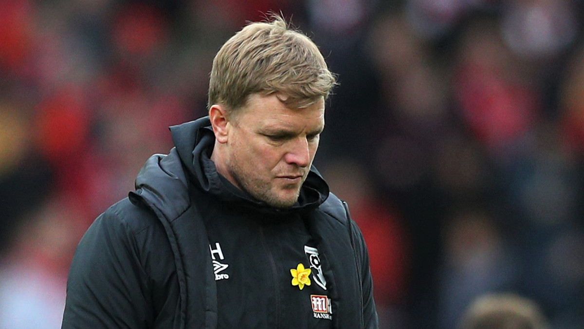 ބޯންމަތުގެ ކޯޗު އެޑީ ހޯވް: އޭނާ ވަނީ ކުޅުންތެރިއެއްގެ ގޮތުންނާއި ކޯޗެއްގެ ގޮތުގައި ބޯންމަތުގައި 25 އަހަރު ހޭދަކޮށްފައި