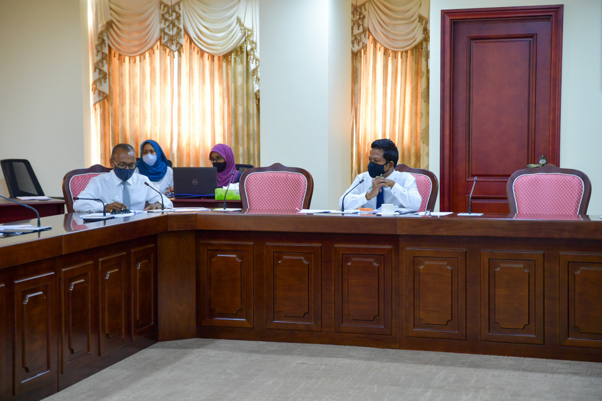 ޖުޑީޝަރީ ކޮމިޓީގެ ބައްދަލުވުމެއްގެ ތެރެއިން