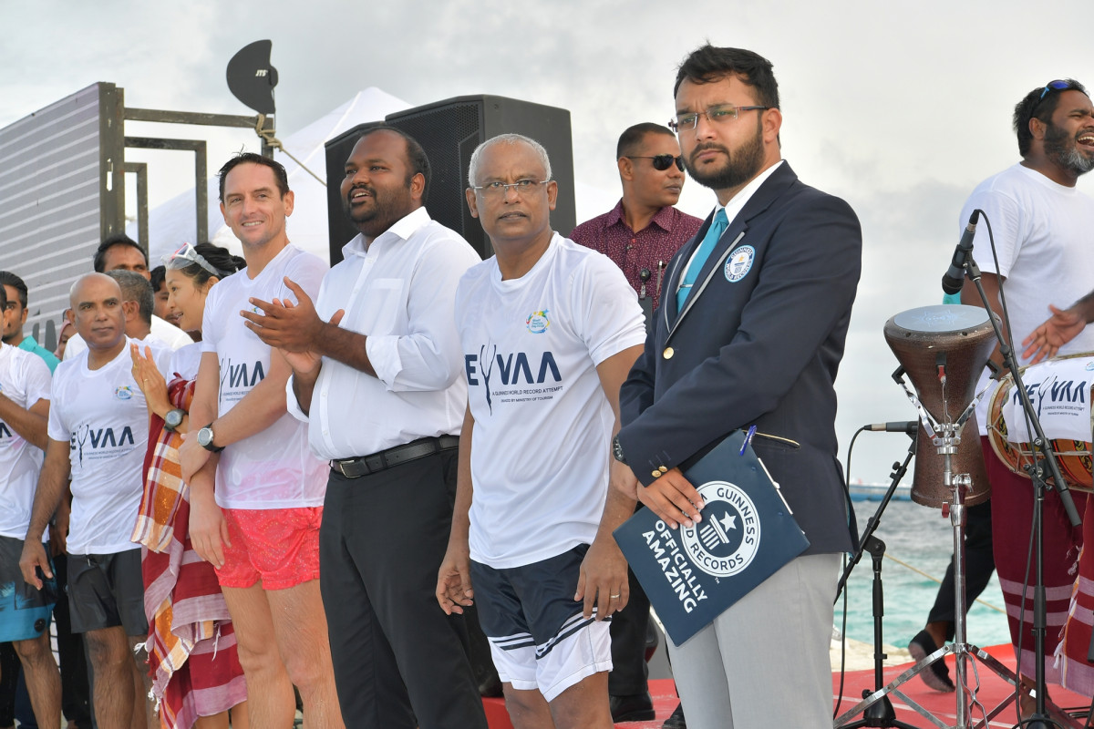 ރާއްޖޭން ޑައިވިންގެ ދުނިޔޭގެ ރެކޯޑު މުގުރާލުން