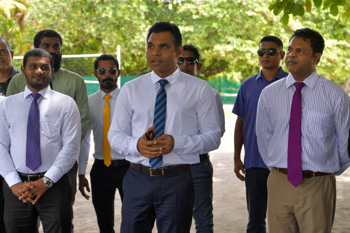 22 ޖޫން 2019 --މި ދަތުރުގައި ނައިބުރައީސް ވަނީ ހއ.މުޅަދޫއަށް ވެސް ވަޑައިގަނެ އެ ރަށުގެ މުއައްސަސާތަކަށް ޒިޔާރަތްކޮށްފައެވެ.-- ފޮޓޯ: ރައީސް އޮފީސް