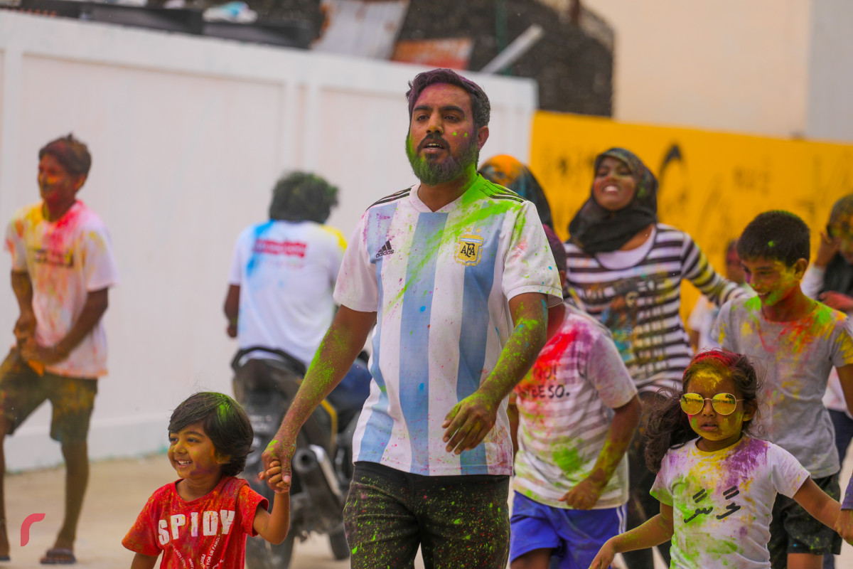 13 އޮގަސްޓް 2019 | ހއ. ހޯރަފުށި -- ޢީދު ފާހަގަކުރުމުގެ ގޮތުން "ހާއުފާ ކަލާރ ރަން" ގެ ނަމުގައި ހޯރަފުށީގައި ކުރިޔަށް ގެންދެވުން ދުވުމުގެ ތެރެއިން -- ފޮޓޯ: ޝުއައިބް މުހައްމަދު