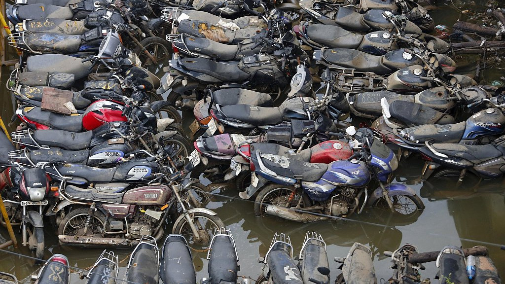 ޓެމިލްނާޑޫގެ ސަރަޙާއްދެއްގައި ފެންބޮޑުވެފައި