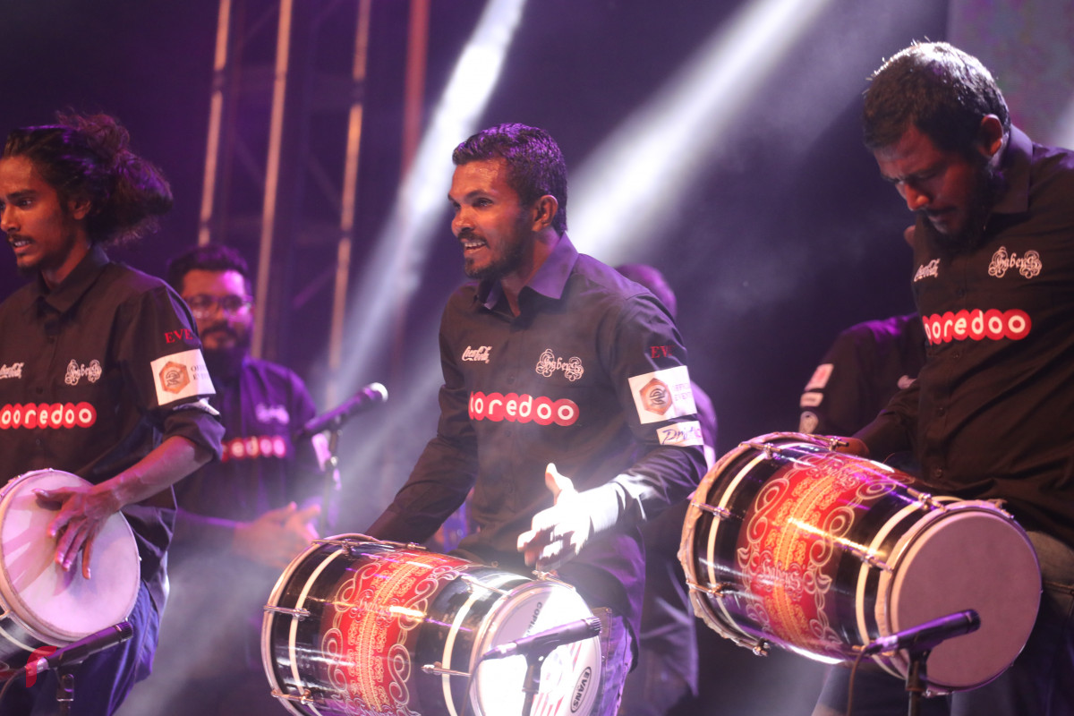 12 އޮގަސްޓު 2019/ހއ.ހޯރަފުށި --ޢީދު ޝޯ ފުރިހަމަ ވެގެން ދިޔައީ ހަބޭސް ބޮޑުބެރު ގްރޫޕް ގެ ހަރަކާތްތަކާކާއި އެކުގައި--ފޮޓޯ: ޝުއައިބް މުހައްމަދު