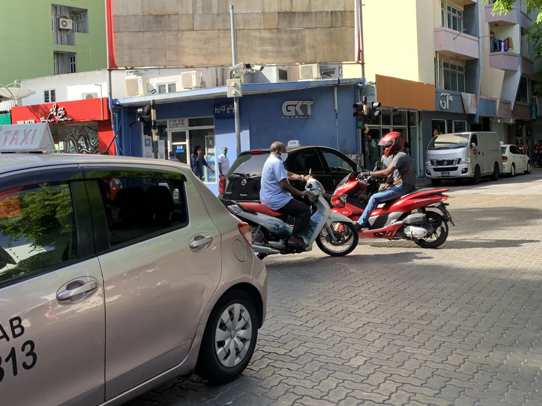 ފުރަބަންދުގެ ޙާލަތަށް ލުއި ދިނުމުގެ ދެވަނަ މަރުހަލާ - އުމުރުން ދުވަސްވީ މީހުންނަށް ބޭރަށް ނުކުމެވޭނީ ފަތިހު 5:00 އިން ހެނދުނު 8:00 އަށް - ފޮޓޯ: ރާއްޖެއެމްވީ