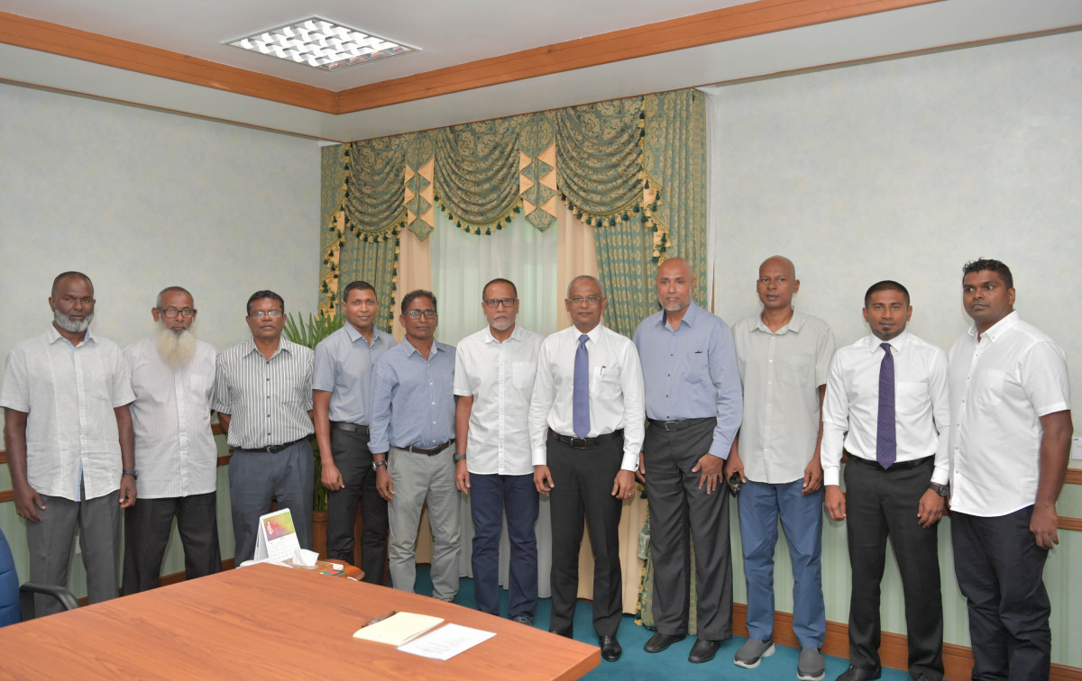 21 މެއި 2019: ރައީސުލް ޖުމްހޫރިއްޔާ ވޮލީބޯޅަ ވެޓެރެންސްގެ ބޭފުޅުންނާ ބައްދަލުކުރެއްވުން-- ފޮޓޯ: ރައީސް އޮފީސް