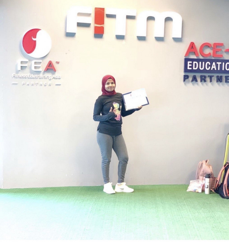 ޒައިނަބް މަންސޫރު: އޭނާ ގަބޫލްކުރާ ގޮތުގައި ޑެއިޓް ކުރުމަކީ އޮންނަ އެއްޗެއް ނޫން