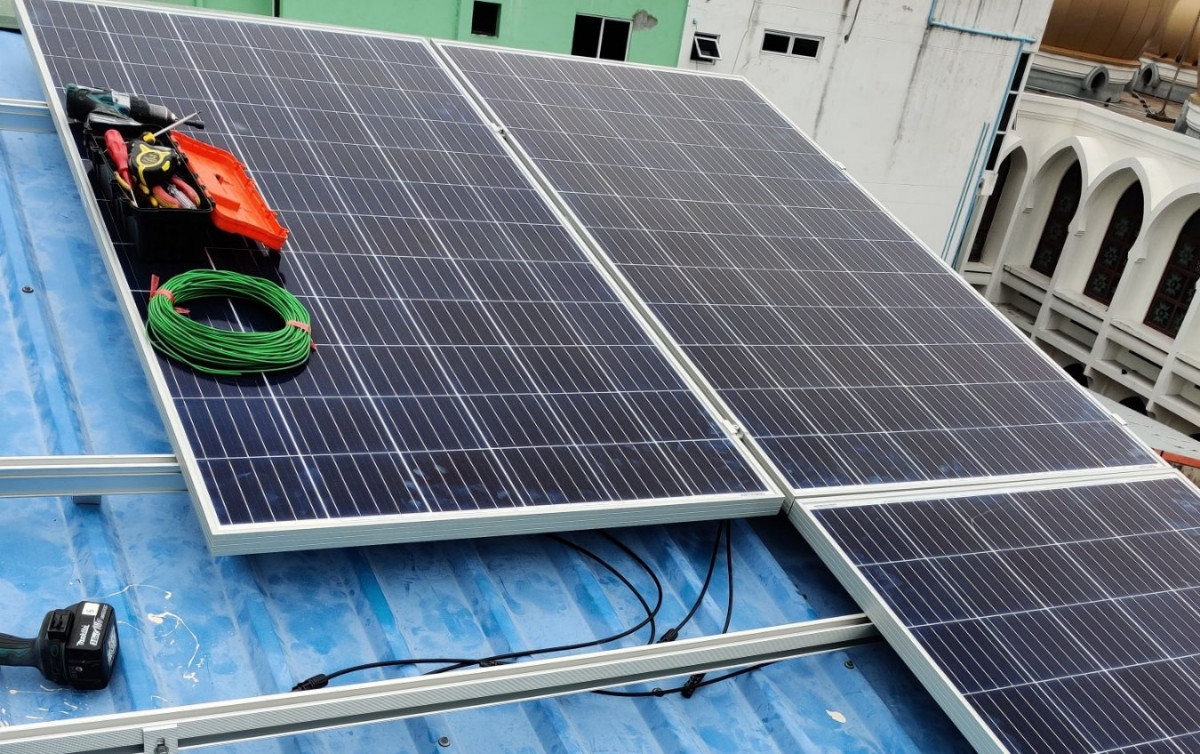 ސްކޫލްތަކުގައި ސޯލާ ހަރުކުރުމުގެ ޕްރޮގްރާމެއް ފެށުމަށް ވަނީ ނިންމާފައި