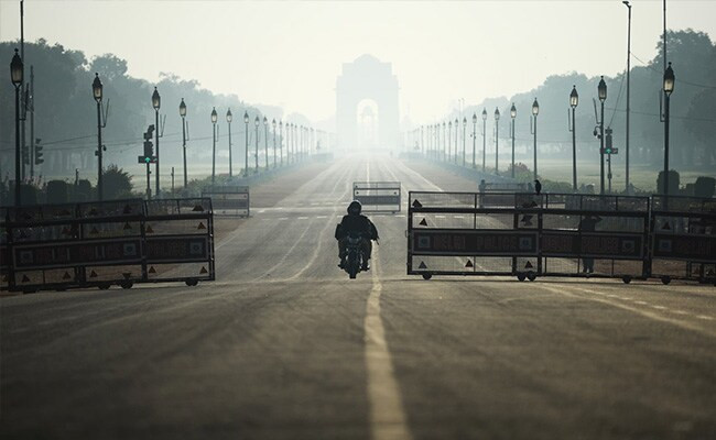 އިންޑިއާގައި ބޮޑުވަޒީރު އިއުލާން ކުރެއްވި ކާފިއު އަށް އިޖާބަދީ ރައްޔިތުން ވަނީ ގެއަށް ވަދެފައި