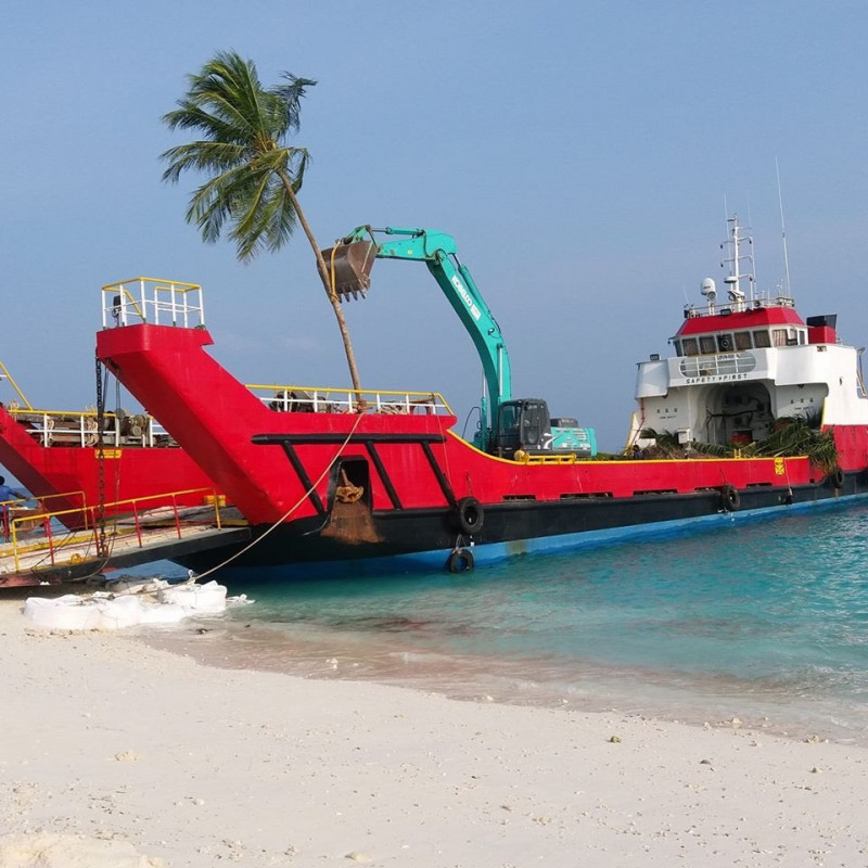 ރަށަކުން ރުށް އުފުރައިގެން ކުރިއަށްގެންދަނީ -- ފޮޓޯ: ޓުވިޓަރ