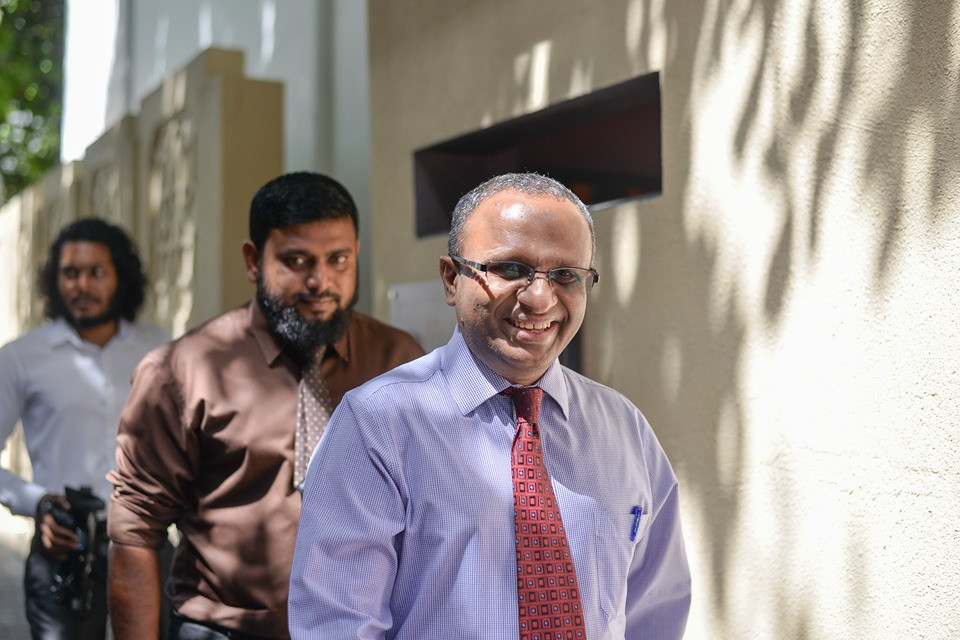 ކޮމިޝަންގެ ރައީސް ހުސްނުއްސުއޫދާއި މެމްބަރު މިސްބާހު މިއަދު ކޮމިޓީއަށް ހާޒިރުވަނީ