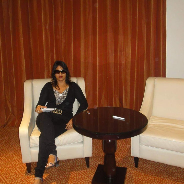 ޑައިރެކްޓަރު ބޭނަޒިރް