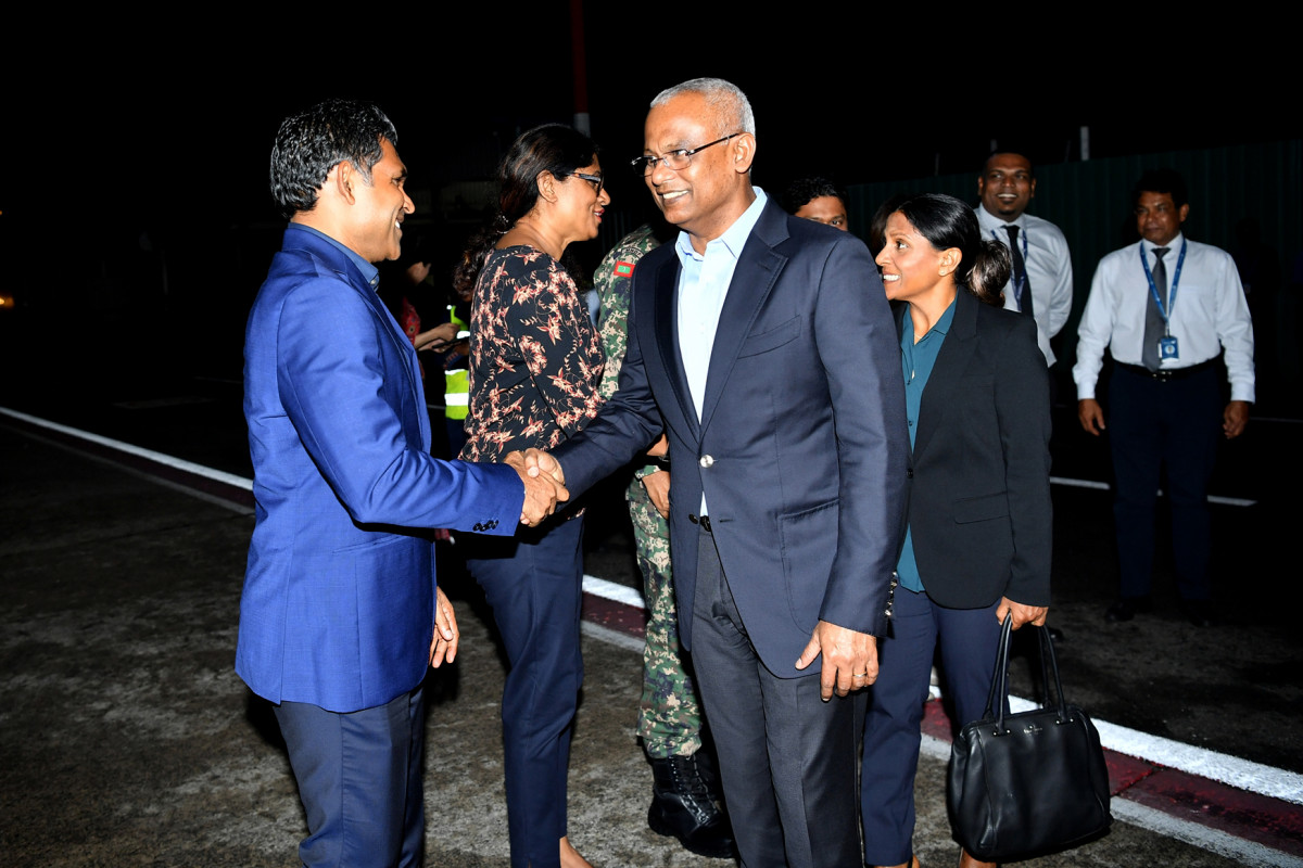 ޖަޕާނަށް ކުރައްވާ ރަސްމީ ދަތުރުފުޅެއްގައި ރައީސުލްޖުމްހޫރިއްޔާގެ ދެކަނބަލުން ފުރާވަޑައިގަތުން - ޖަޕާނަކީ ތަފާތު އެކި ރޮނގުތަކުން ރާއްޖެއަށް ބޮޑެތި އެހީތައް ފޯރުކޮށްދީފައިވާ ރާއްޖޭގެ އުމްރާނީ، އިޖުތިމާޢީ އަދި އިންސާނީ ވަސީލަތްތަކުގެ ތަރައްޤީގެ މުހިންމު ބައިވެރިއެއް -- ފޮޓޯ: ރައީސް އޮފީސް