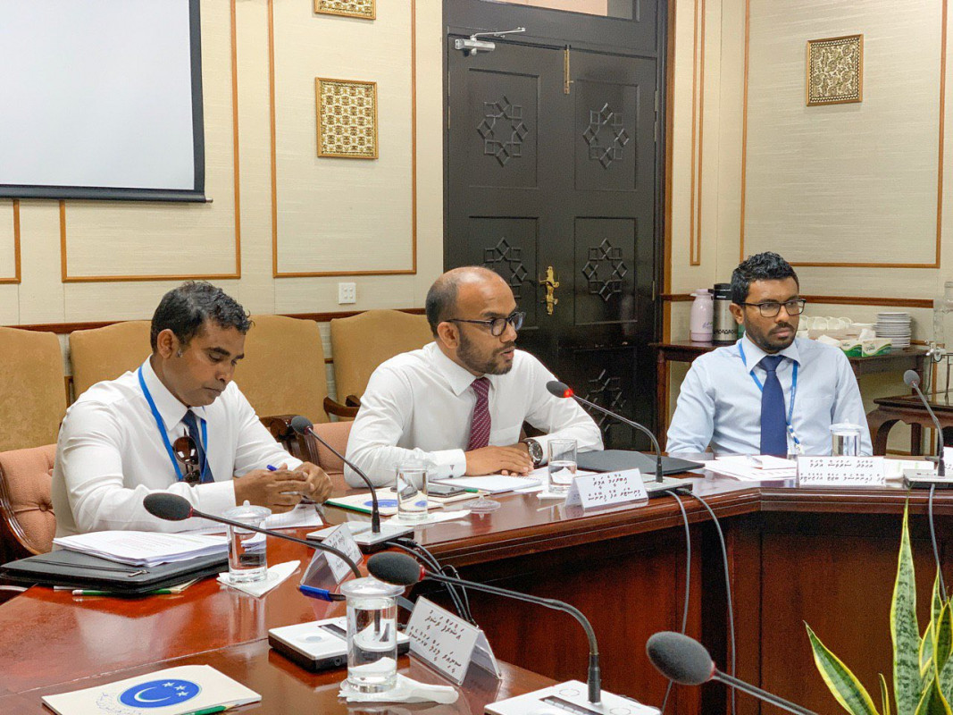 މާލިއްޔަތު ކޮމެޓީގެ ބައްދަލުވުން