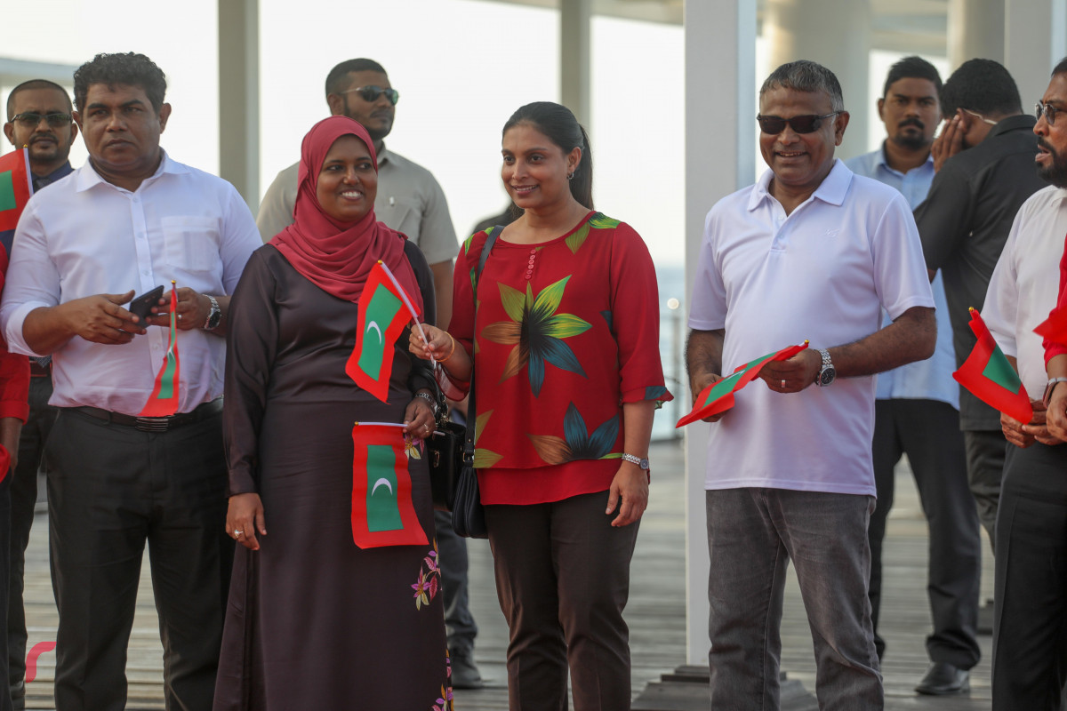 30 ޖުލައި 2019 -ބައިނަލްއަގްވާމީ ރަހުމަތްތެރިކަމުގެ ދުވަސް ފާހަގަކުރުމުގެ ގޮތުން ބޮޑުތަކުރުފާނު މަގުގައި ބޭއްވި އަތުގުޅާލުމުގެ ތެރެއިން ބައެއް މިނިސްޓަރުން-- ފޮޓޯ: ޝުއައިބް މުހައްމަދު