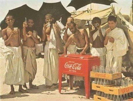 ހައްޖު 1953 - ރާއްޖެ އިސްލާމްވީއްސުރެ ވަރަށް ފަހަކާ ހަމައަށް ދޭތެރެ ދޭތެރެއިން ދިވެހިން އެހީ ފޮނުވާފައިވޭ