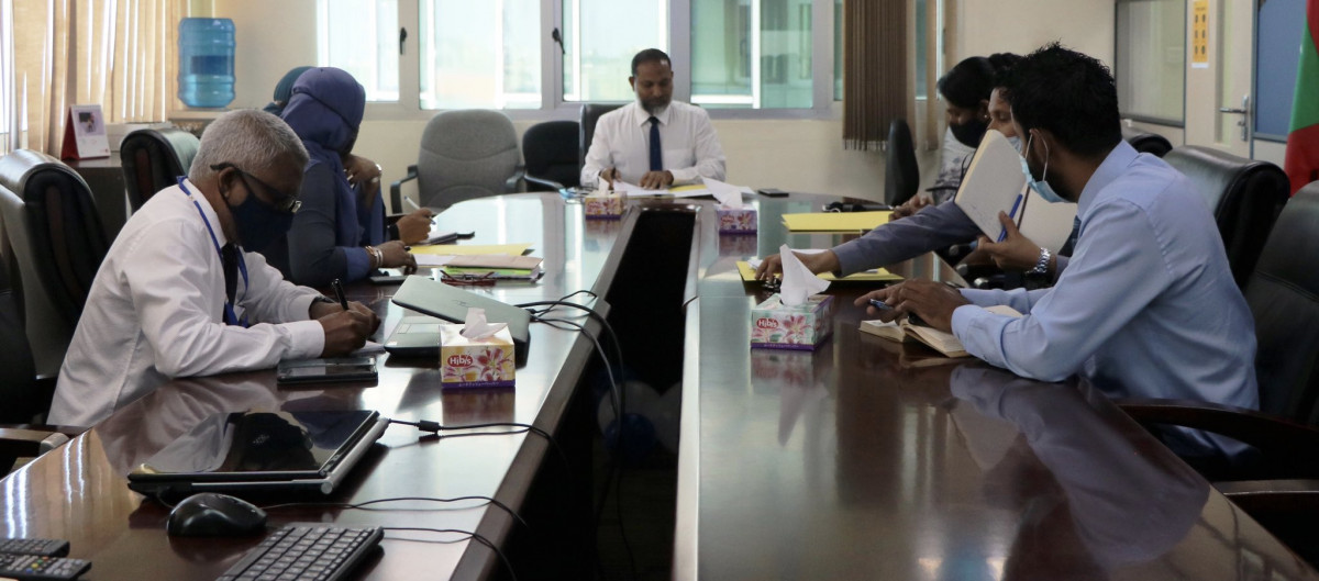 މިސްކިތުގައި ނިދާ މައްސަލަ ހައްލުކުރުމަށް އެކުލަވާލި ކޮމިޓީގެ ބައްދަލުވުން