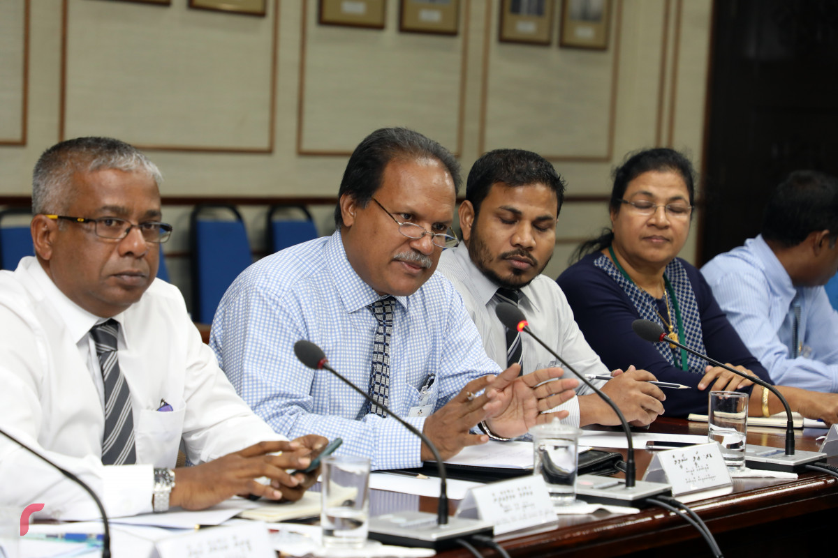 ރައްޔިތުންގެ މަޖިލީހުގެ މިނިވަން މުއައްސަސާތަކުގެ ކޮމެޓީގެ ބައްދަލުވުމުގެ ތެރެއިން -- ފޮޓޯ: ޔޫސުފް ސޮފްވާން