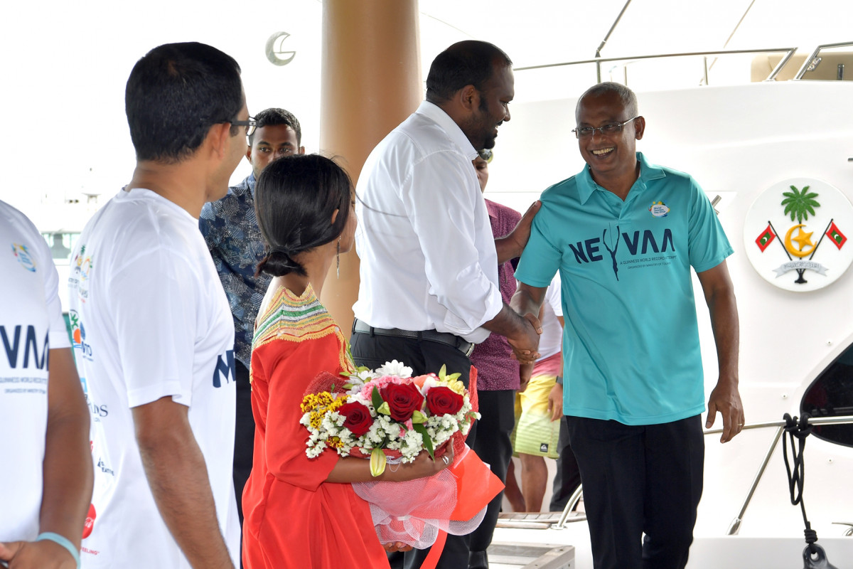 ރާއްޖޭން ޑައިވިންގެ ދުނިޔޭގެ ރެކޯޑު މުގުރާލުން