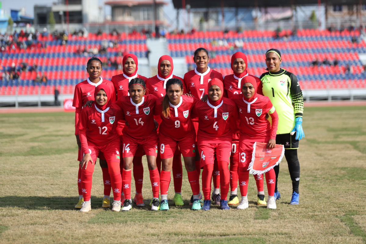 ރާއްޖޭގެ އަންހެން ފުޓްބޯޅަ ޓީމް