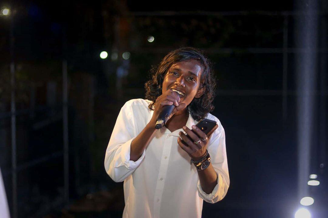 ފަންނުގެ ދަރިން ޝޯވގައި ނާނަ ލަވަ ހުށަހަޅައި ދެނިކޮށް