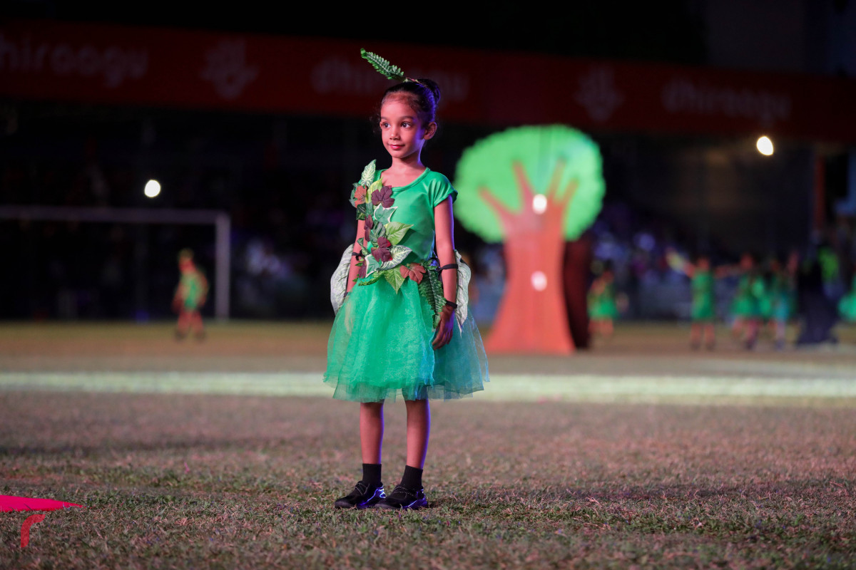 26 ޖުލައި 2019 --މިނިވަން ދުވަހުގެ ރަސްމީ ޕެރޭޑުގެ ހަރަކާތްތައް، ގަލޮޅު ދަނޑުގައި ބޭއްވި ޕެރޭޑް ޝަރަފްވެރި ކޮށްދެއްވީ ރައީސުލް ޖުމްހޫރިއްޔާ އިބްރާހިމް މުހައްމަދު ސޯލިހް-- ފޮޓޯ: ޝުއައިބް މުހައްމަދު