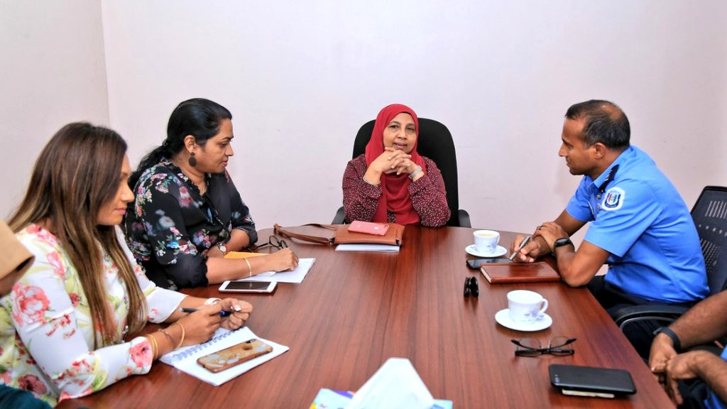 Minister of Gender, Family and Social Services, Aishath Mohamed Didi holding discussions with CP Hameed and ministry officials