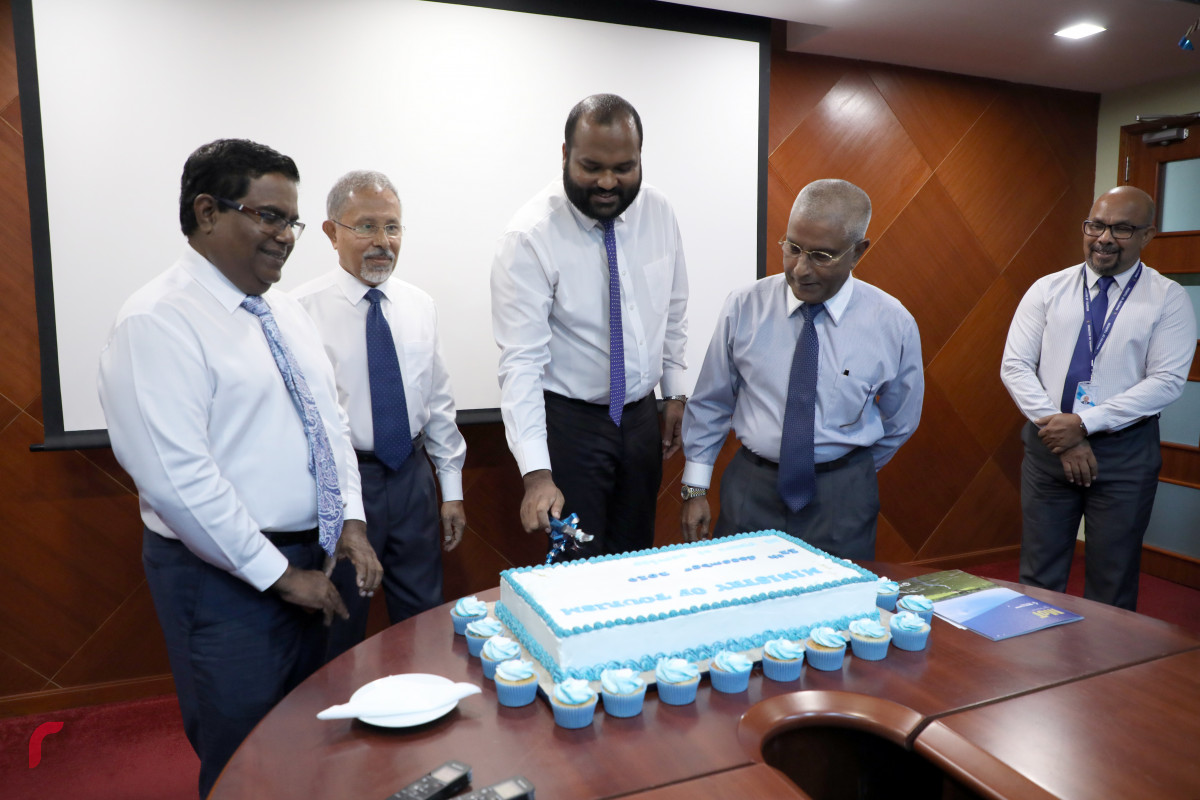 ޓޫރިޒަމް މިނިސްޓްރީއަށް 31 އަހަރު ފުރުން ފާހަގަ ކުރުމުގެ ރަސްމިއްޔާތުގެ ތެރެއިން ކޭކް ފަޅުއްވަނީ-