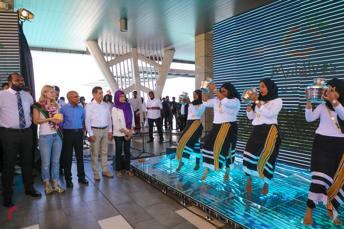 ދޮޅު މިލިޔަން ވަނަ ފަތުރުވެރިޔާ ރާއްޖެ އައުން ފާހަގަކުރުން  -- ފޮޓޯ : ޔޫސުފް ސޮފްވާން