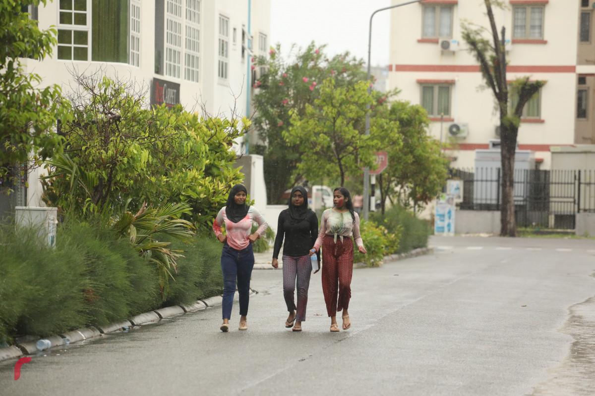 04 ޖޫން 2019 -- ފެން ކުޅި ކުޅެމުންދާ ބައެއް މަންޒަރުތައް، ހުޅުމާލެ ފަތާ ޓްރެކް ސަރަހައްދު-- ފޮޓޯ: ޝުއައިބް މުހައްމަދު