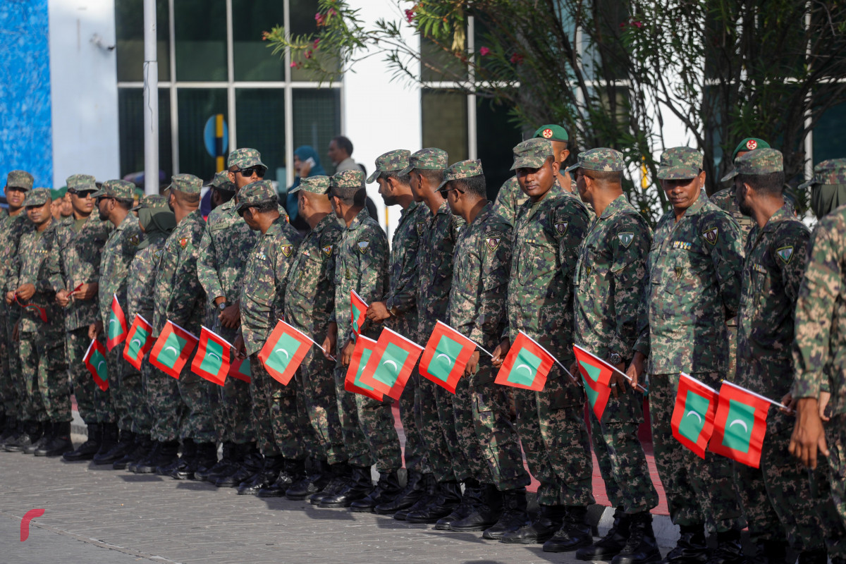 30 ޖުލައި 2019 -ބައިނަލްއަގްވާމީ ރަހުމަތްތެރިކަމުގެ ދުވަސް ފާހަގަކުރުމުގެ ގޮތުން ބޮޑުތަކުރުފާނު މަގުގައި ބޭއްވި އަތުގުޅާލުމުގެ ތެރެއިން-- ފޮޓޯ: ޝުއައިބް މުހައްމަދު