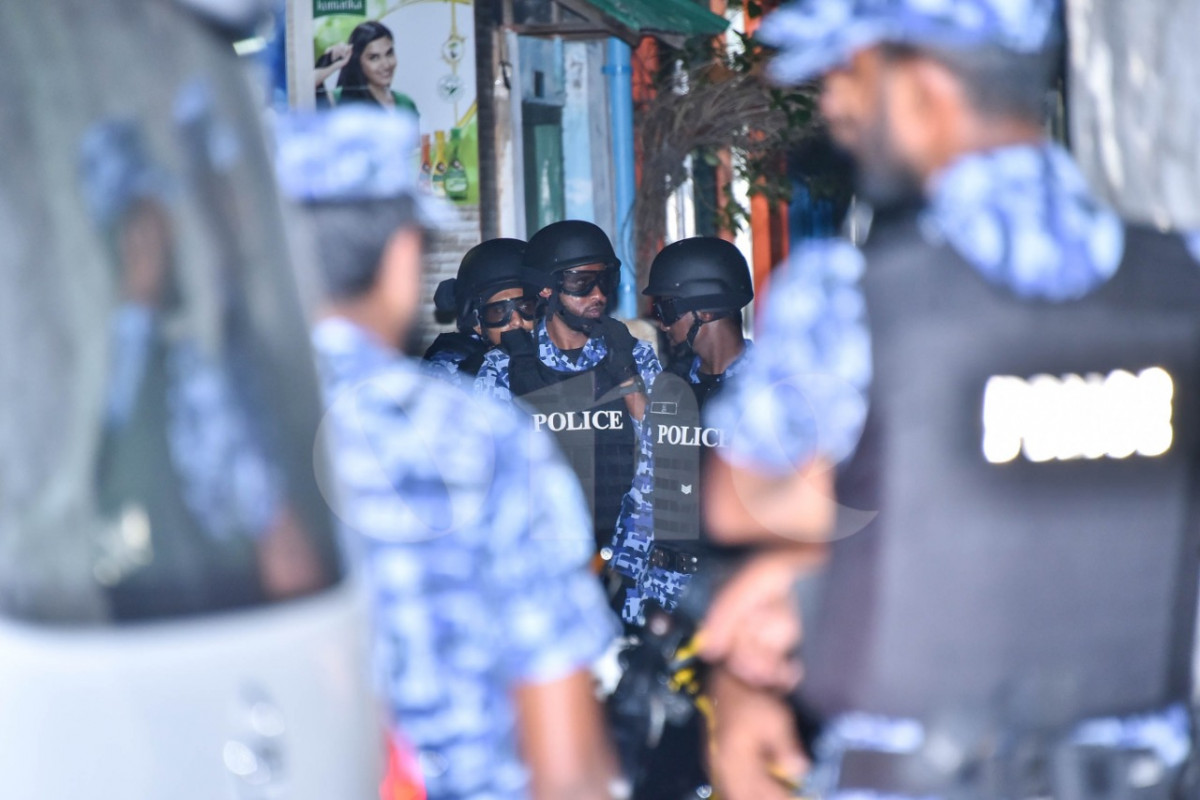 ފުލުހުން އޮޕަރޭޝަނެއްގައި ހަރަކާތްތެރިވަނީ