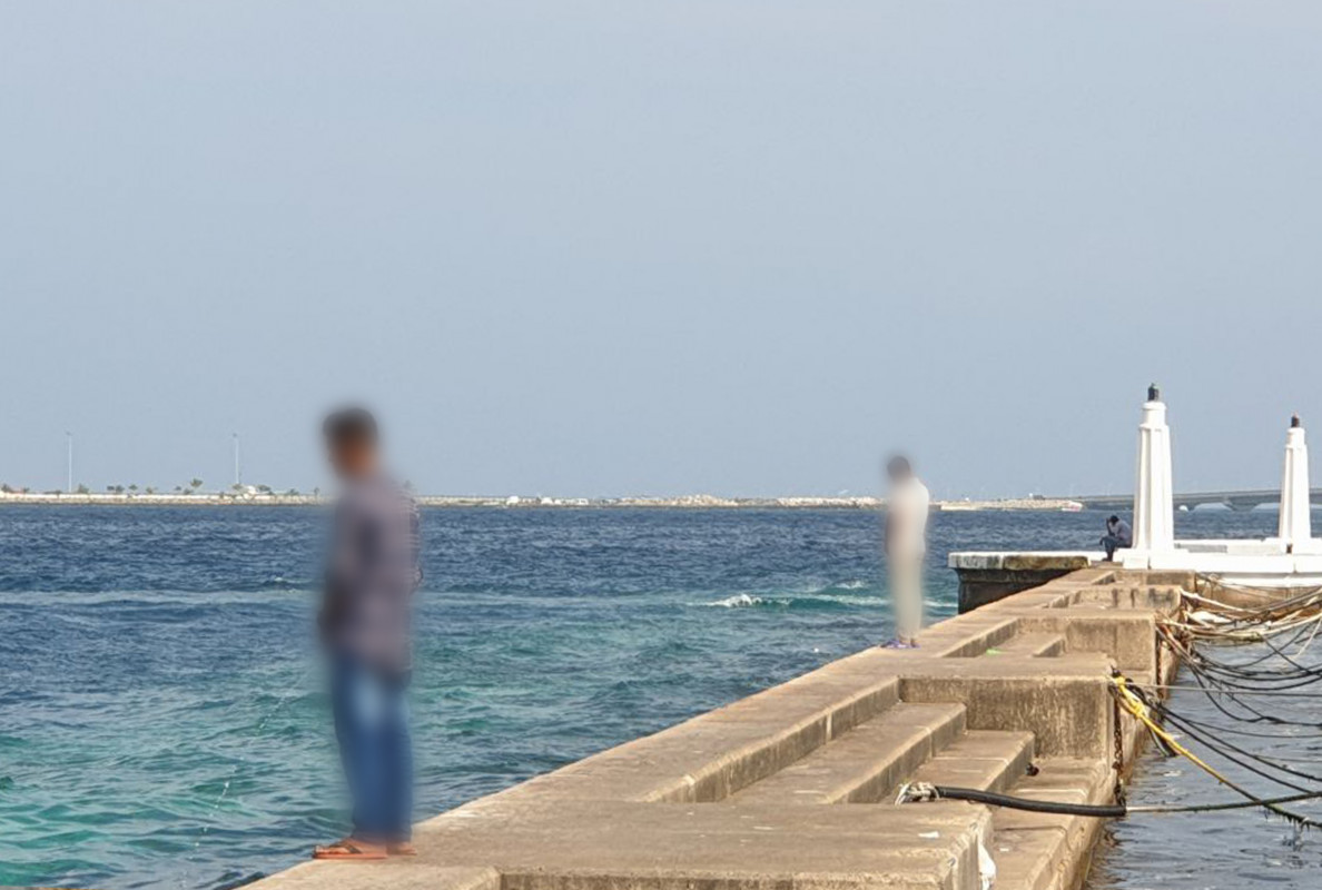 މާލޭގެ ތޮށި މައްޗަށް ބަޔަކު ކުޑަކަމުދަނީ