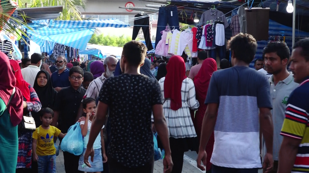 ބޮޑު ޗުއްޓީ ނައިޓް މާކެޓުގެ ތެރެއިން