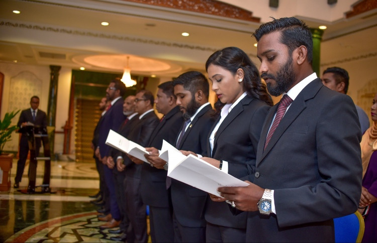 ކްރިމިނަލް ކޯޓުގެ ގާޒީ އިސްމާއިލް ރަޝީދު (ކ-1) ކްރިމިނަލް ކޯޓަށް އައްޔަނުކުރެވުނު ދުވަހު